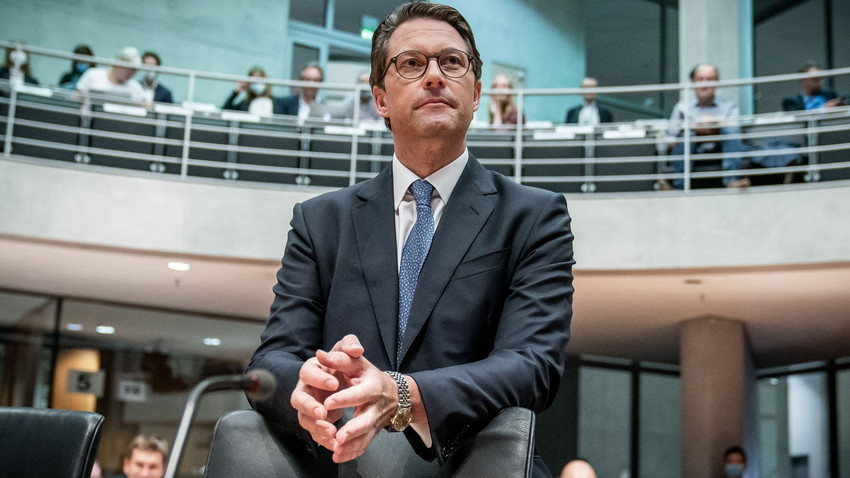 Scheuer soll nach Maut-Debakel vor Gericht