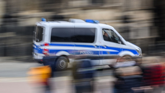 Radladerfahrt: Versuchter Mord auf Bundesstraße?