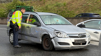 Auto nach Verfolgungsjagd auf A5 bei Weiterstadt gestoppt