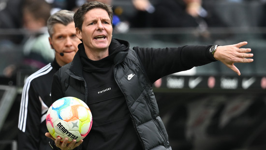 Eintracht Frankfurt: Trotz Sieglos-Serie, Trainer Glasner bleibt
