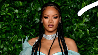 Rihanna lässt sich Zeichnung ihrer Kinder tätowieren