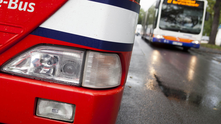 Vorfall in Bus: 12-Jähriger in Wiesbaden sexuell belästigt