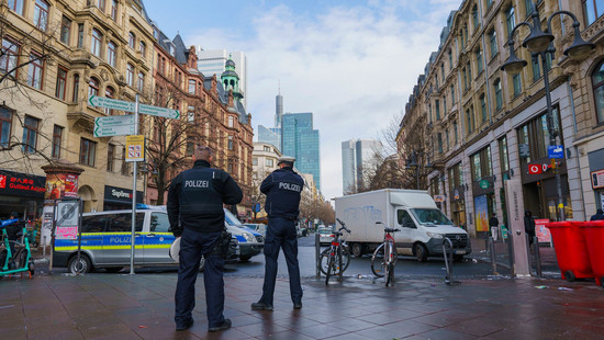 Polizei Hessen kontrolliert 63.000 Menschen für mehr Sicherheit