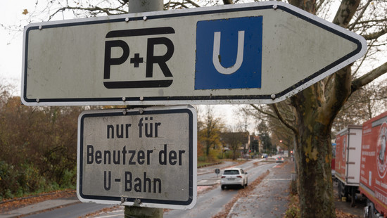 Frankfurt-Pendler: Park-and-Ride überlastet und unzureichend