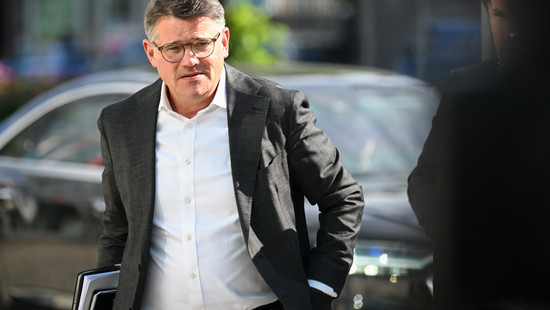 Keine Berlin-Pläne - Rhein will nach Neuwahlen in Hessen bleiben
