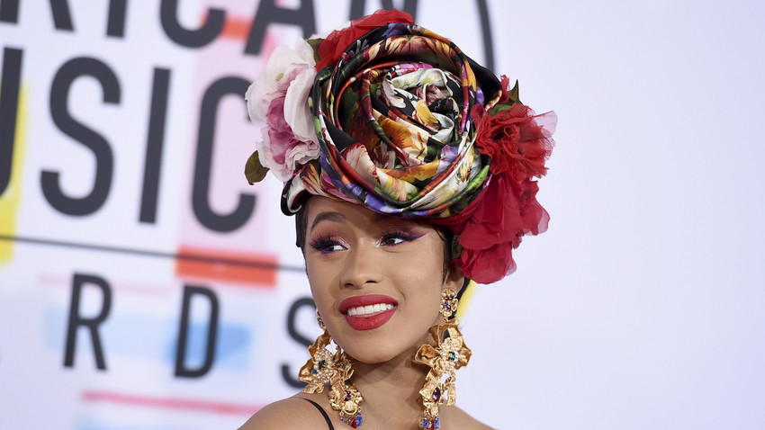 Das sind die Features auf Cardi’s Album