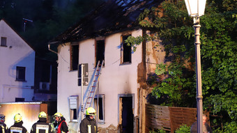Großeinsatz in Mittelhessen: Feuer zerstört Wohnhaus in Hadamar