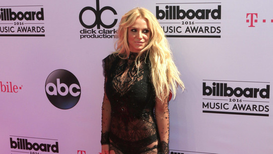 britney spears: keine freiwilligen postings?