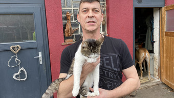 Mit dem Zug von Hünfeld bis Hann.Münden: Katze Wanda auf "Wandaschaft"