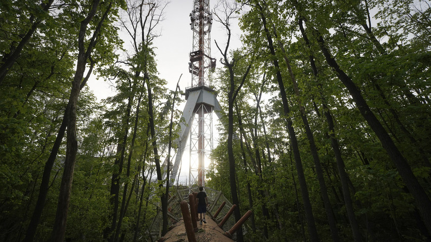 Fernsehturm im ukrainischem Charkiw nach Angriff teilweise eingestürzt