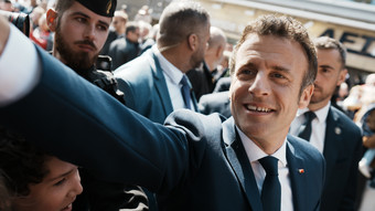 Misstrauensanträge gescheitert: Rentenreform in Frankreich beschlossen