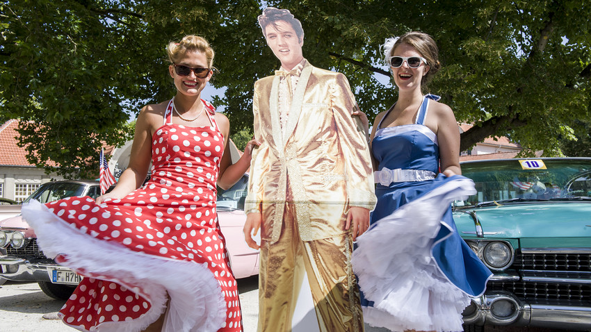Bad Nauheim feiert Elvis-Festival 2024 - Kurstadt rockt und schwingt
