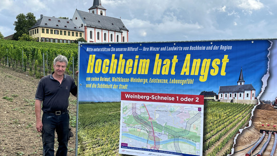 Geplante Stromtrasse - Boris Rhein unterstützt Hochheimer Winzer