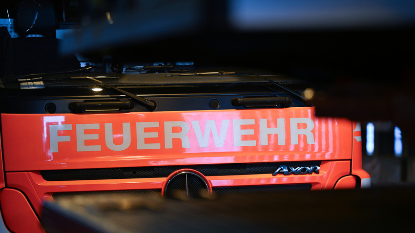 Feuer in Heidelberg: Brennender Tesla beschädigt Wohnhaus