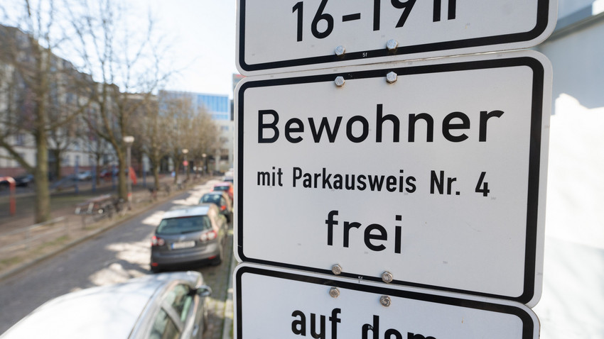 In vielen hessischen Städten: Anwohnerparken wird deutlich teurer