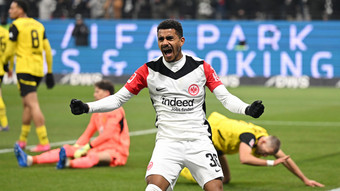 Ohne Marmoush im Kader: Eintracht Frankfurt schlägt Dortmund mit 2:0