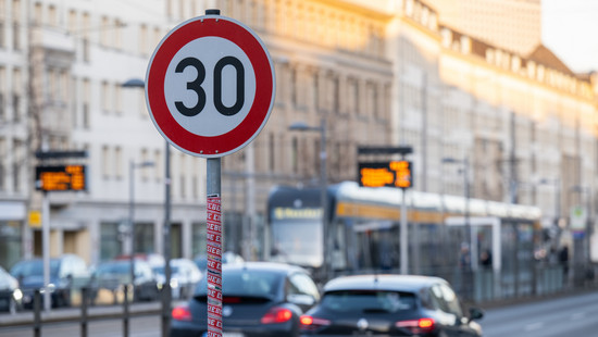 Wissing gegen flächendeckendes Tempo 30 in Innenstädten