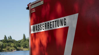 Badeunfall bei Bacharach: Schwimmer im Rhein ertrunken