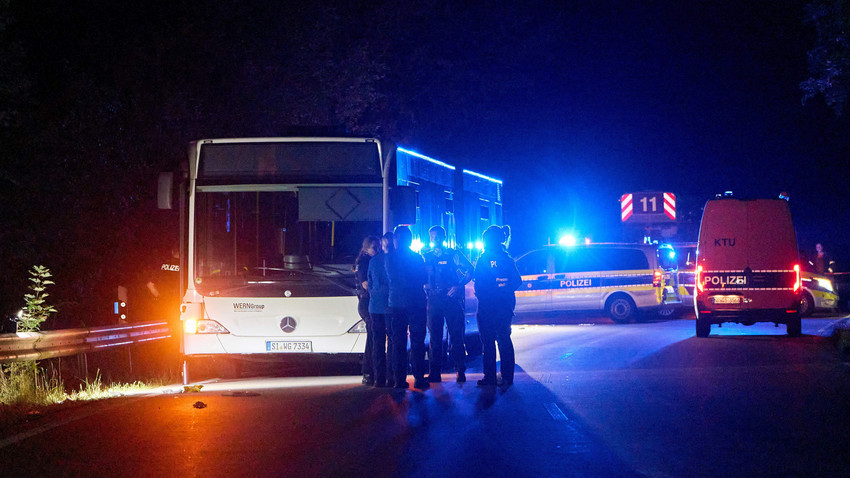 Nach Messerattacke in Siegen - Täterin von drei Frauen überwältigt