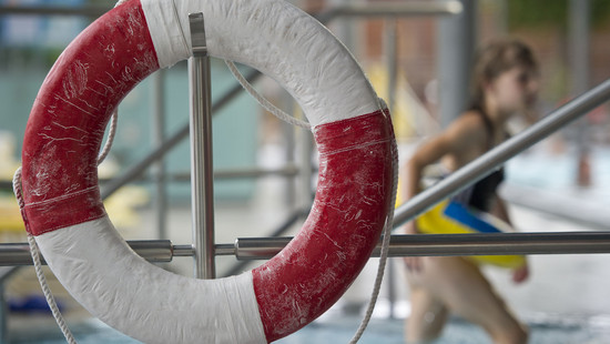 Freibad-Drama in Bad Hersfeld: 7-Jährige lebensgefährlich verletzt