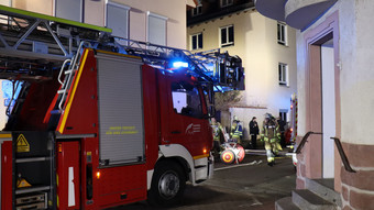 Feuer in Weinheim: 81-Jährige stirbt bei Brand