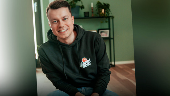 planet inside: exklusiven planet radio-hoodie gewinnen