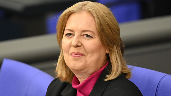 Bärbel Bas will Co-Spitze der SPD übernehmen