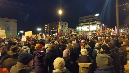 Protest gegen rechts: 17.000 Menschen bei Demo in Darmstadt