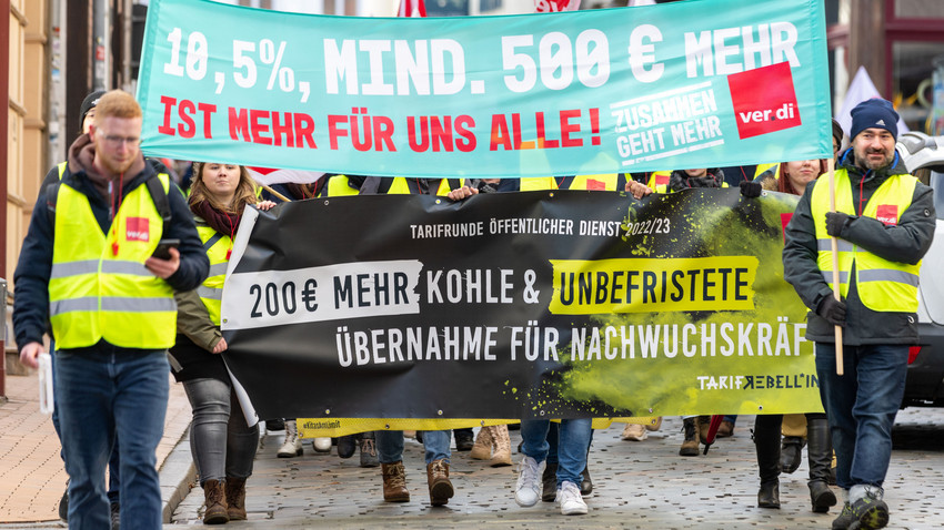 Tarifstreit im öffentlichen Dienst: Arbeitgeber legen Angebot vor