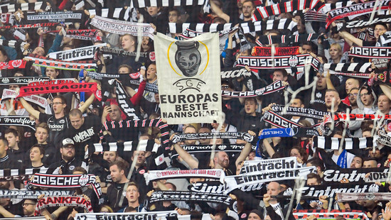 Einstweilige Verfügung erfolgreich: SGE doch mit Fans nach Neapel?