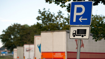 ADAC-Untersuchung: Wie sicher sind Hessens Autobahn-Rastplätze?