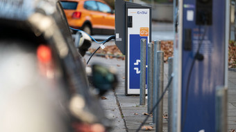 Fast jede zweite Kommune hat keine Ladepunkte für E-Autos