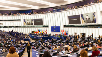 EU-Staaten bringen zehntes Sanktionspaket gegen Russland auf den Weg