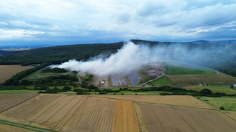 Große Rauchwolke: Brand auf Mülldeponie in Hofgeismar