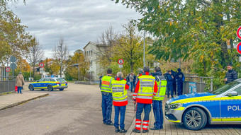 Reizgas-Attacke auf dem Schulgelände: Mehrere Verletzte in Hanau