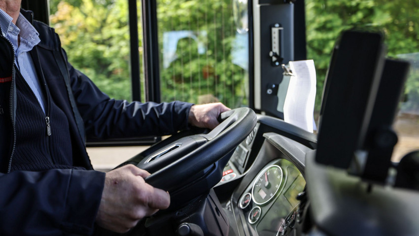 Verkehrsbranche sucht neue Bus und Bahnfahrer