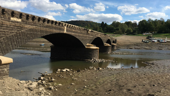 Schifffahrt und Tourismus leiden unter Niedrigwasser im Edersee