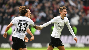 Eintracht besiegt Tabellenführer Union - Entwarnung bei Götze
