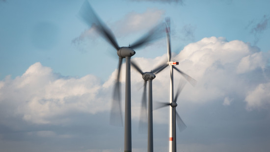 Über 40 Verfahren aufgestaut: Mehr Richter für Windkraft-Urteile