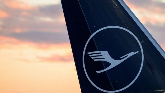 Notrutschen-Einsatz bei Lufthansa-Flug – Drei Verletzte