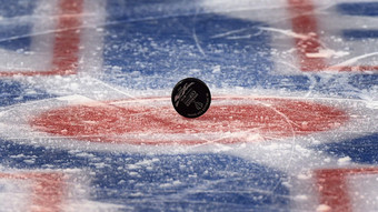 Eishockey: Kassel und Bad Nauheim führen in der Playoff-Serie mit 2:0