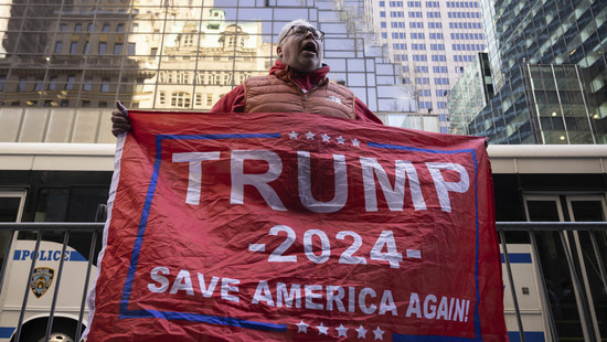 Trump wegen Fälschung von Geschäftsunterlagen angeklagt