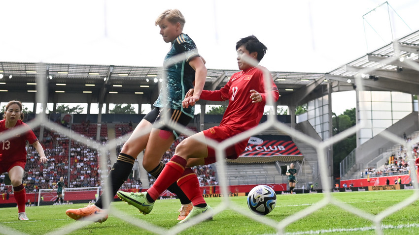 Länderspiel in Offenbach: DFB-Spielerinnen siegen 2:1 gegen Vietnam