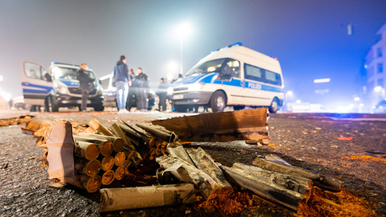 Dreieich-Sprendlingen: Reizgas-Angriff auf Feuerwehr in Silvesternacht