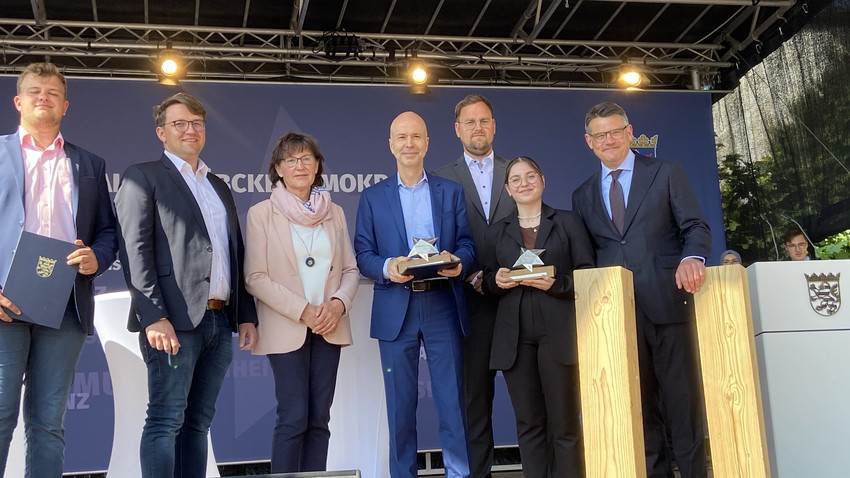 Walter-Lübcke-Schule mit Demokratiepreis ausgezeichnet
