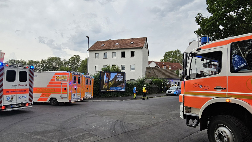 Kohlenmonoxid in Kasseler Mehrfamilienhaus: Acht Menschen verletzt