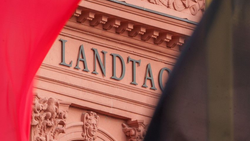 Enger Wahlkampf in Rheinland-Pfalz: SPD holt zur CDU auf