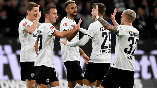 2:0-Sieg gegen Bremen: Eintracht Frankfurt bleibt oben dran