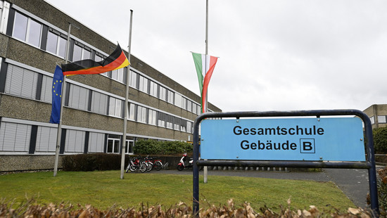 Nach Bluttat in Freudenberg: Wieder Unterricht an Luises Schule