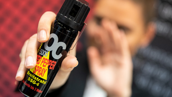 Attacke in U-Bahn in Frankfurt: Mehrere Verletzte durch Pfefferspray